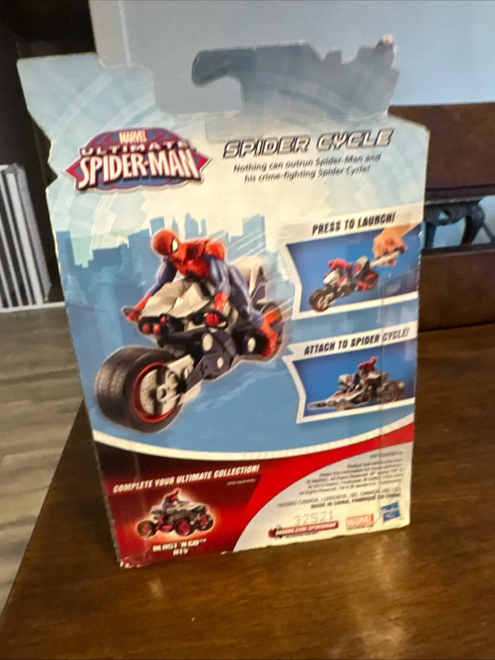 Marvel Ultimate Spider-Man Red & Blue Blast 'n Go Spider Cycle